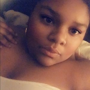 Meet your Posher, Imani